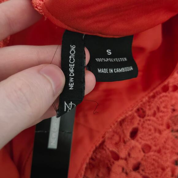 No Boundaries NWT Womens Sheer Lace Mock Neck Tank Size S Regency Romantic Soft - Picture 4 of 7